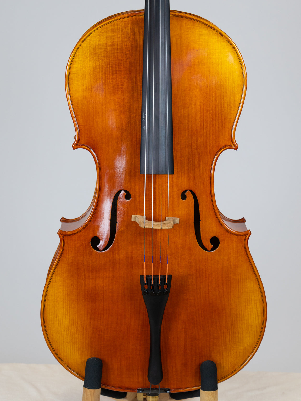 爱六艺名家提琴工作室系列 4/4大提琴套装
