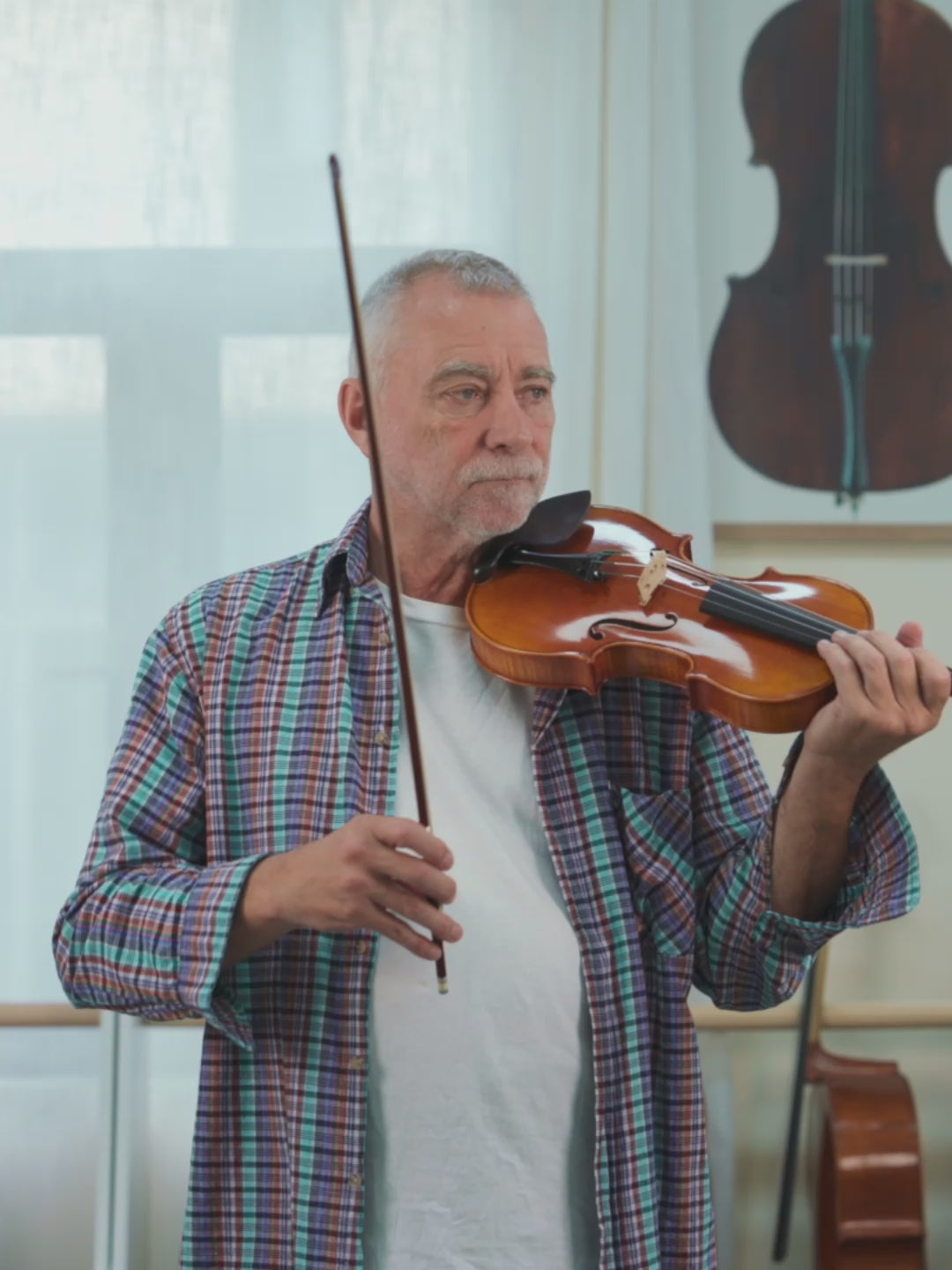 爱六艺名家提琴工作室系列 演奏级小提琴套装